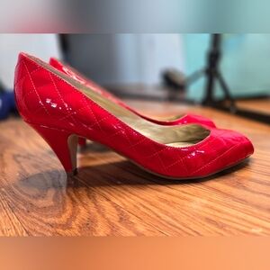 Steve Madden Red Kitty peep toe heels 9.5